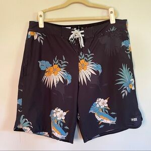 NWOT Salty Crew Men’s Sz 34” waist board shorts beach surf swim trunks